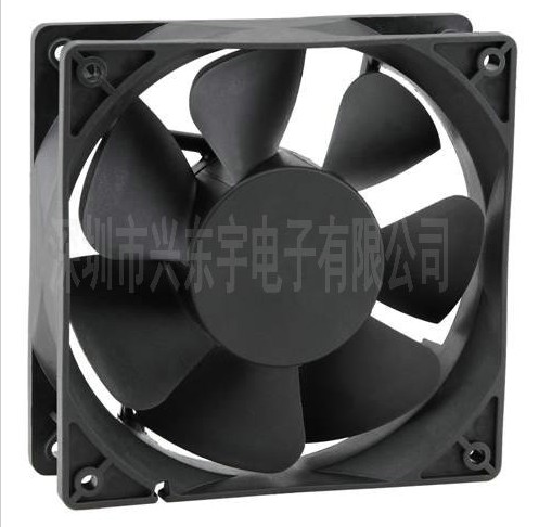 【雙滾珠交流風(fēng)扇】細(xì)心清理，專心制造！